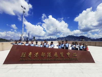 觀賞「我和我的祖國」主題文藝演出